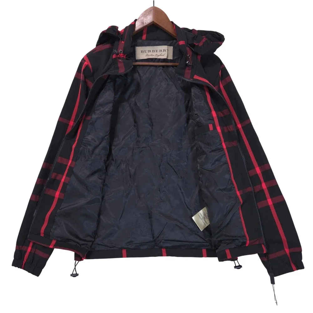 NWT Burberry Ecclestone Check Hooded Windbreaker Jacket Men M Knight Badge Red